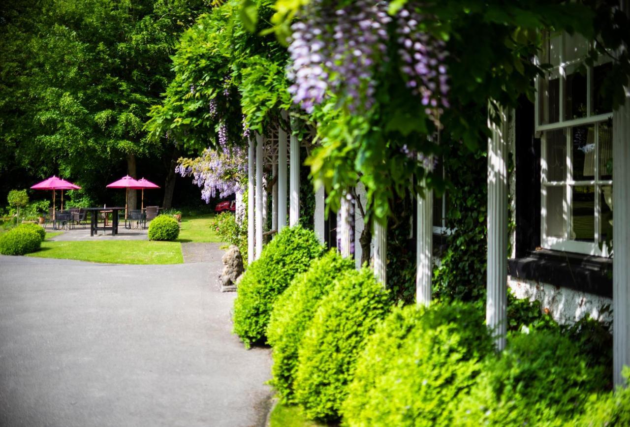 Statham Lodge Hotel Warrington Esterno foto
