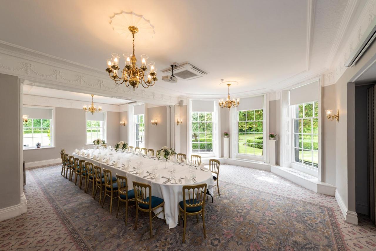 Statham Lodge Hotel Warrington Esterno foto