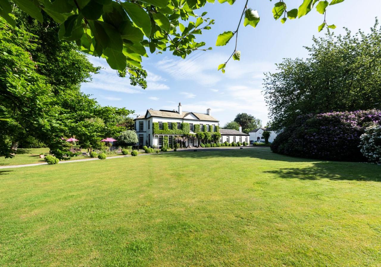 Statham Lodge Hotel Warrington Esterno foto