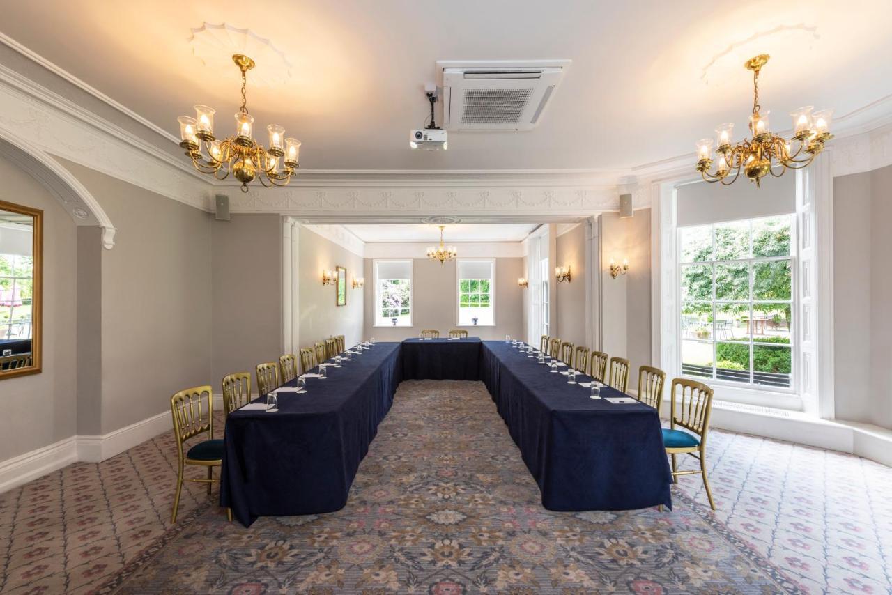 Statham Lodge Hotel Warrington Esterno foto
