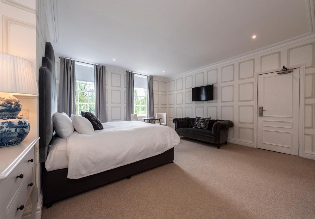 Statham Lodge Hotel Warrington Esterno foto